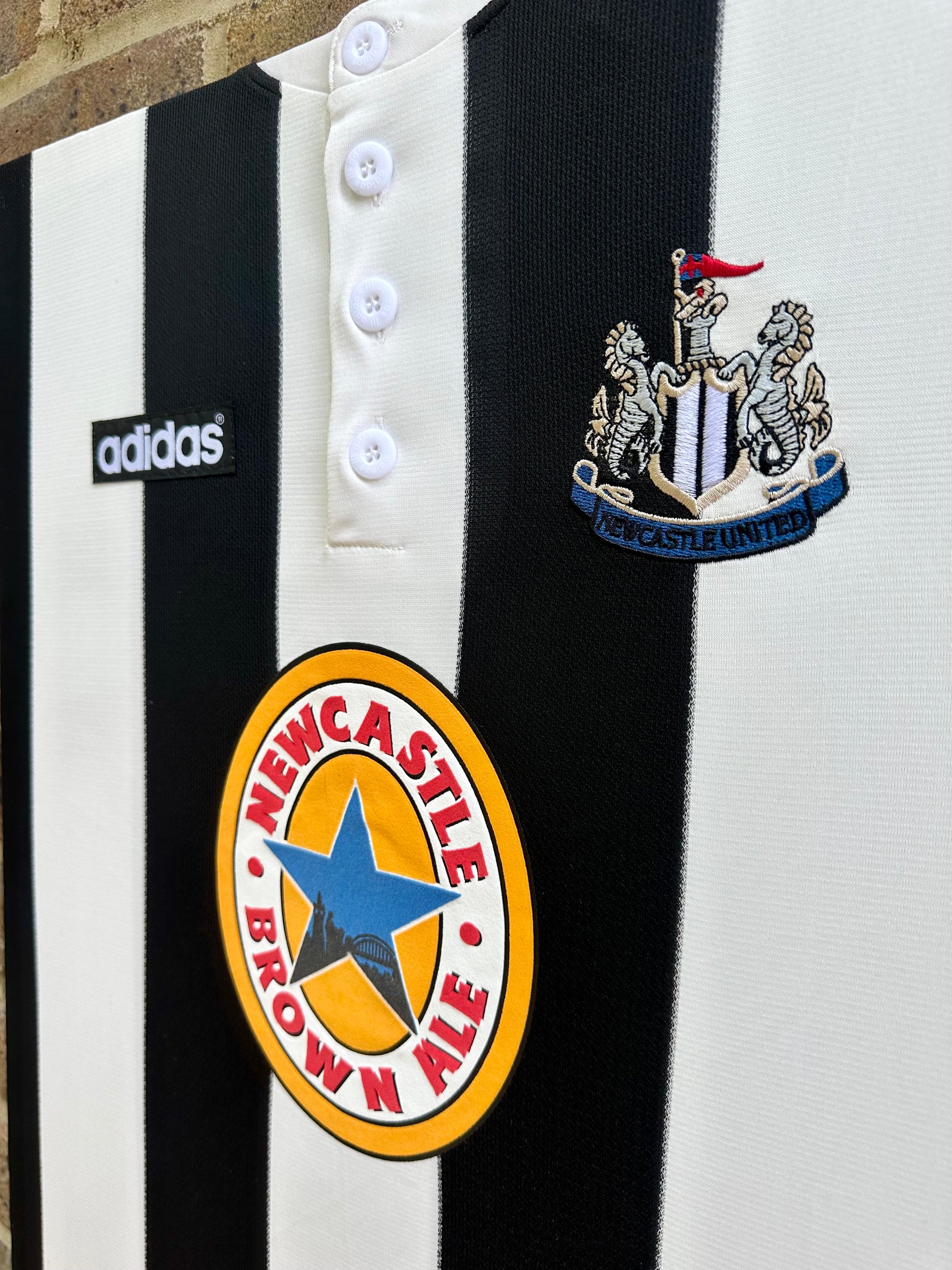 Newcastle United 1995/96 Retro Home Shirt Memorabilia Canvas