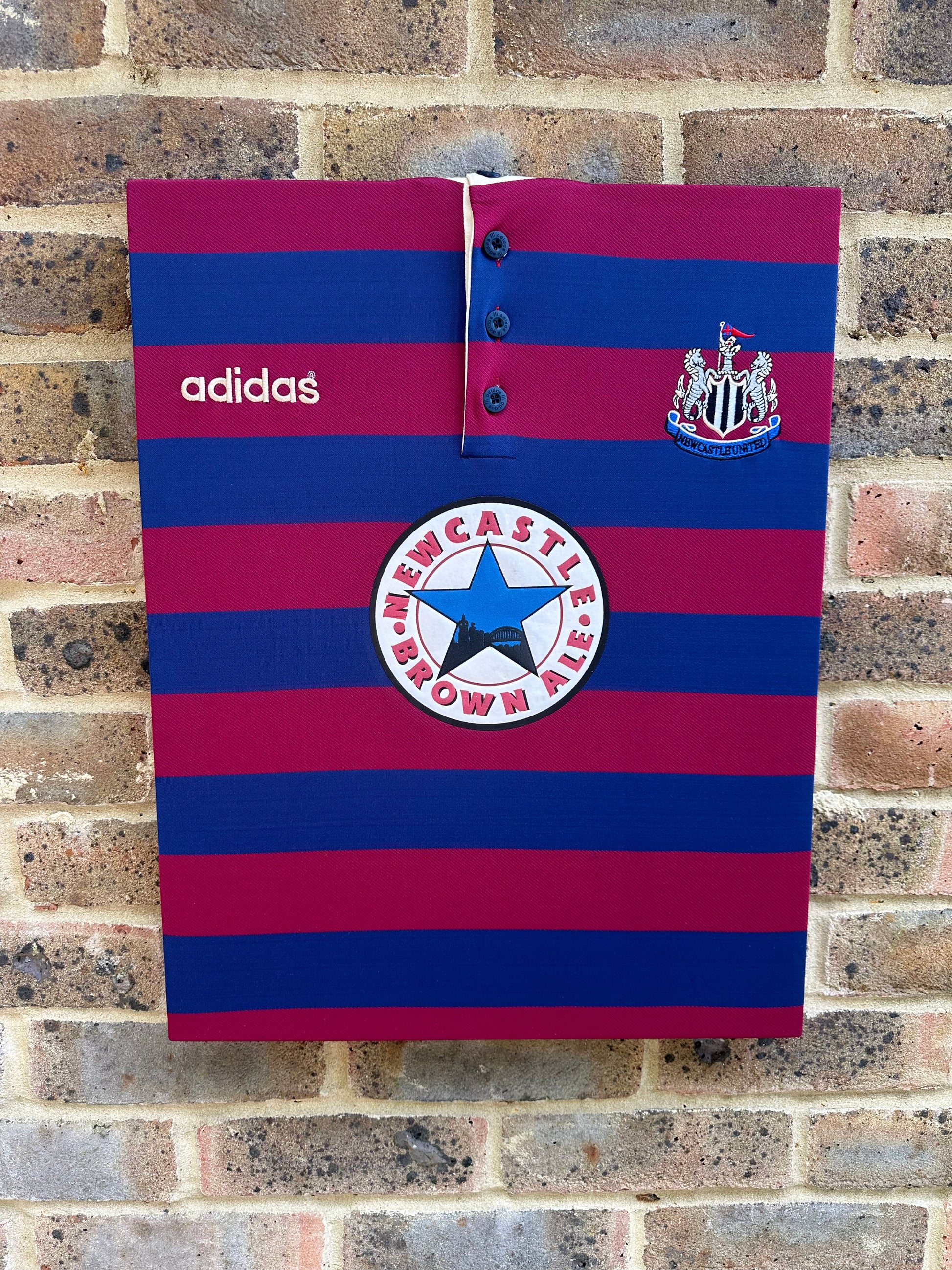 Newcastle United Retro Away Shirt 1995/96 Memorabilia Canvas