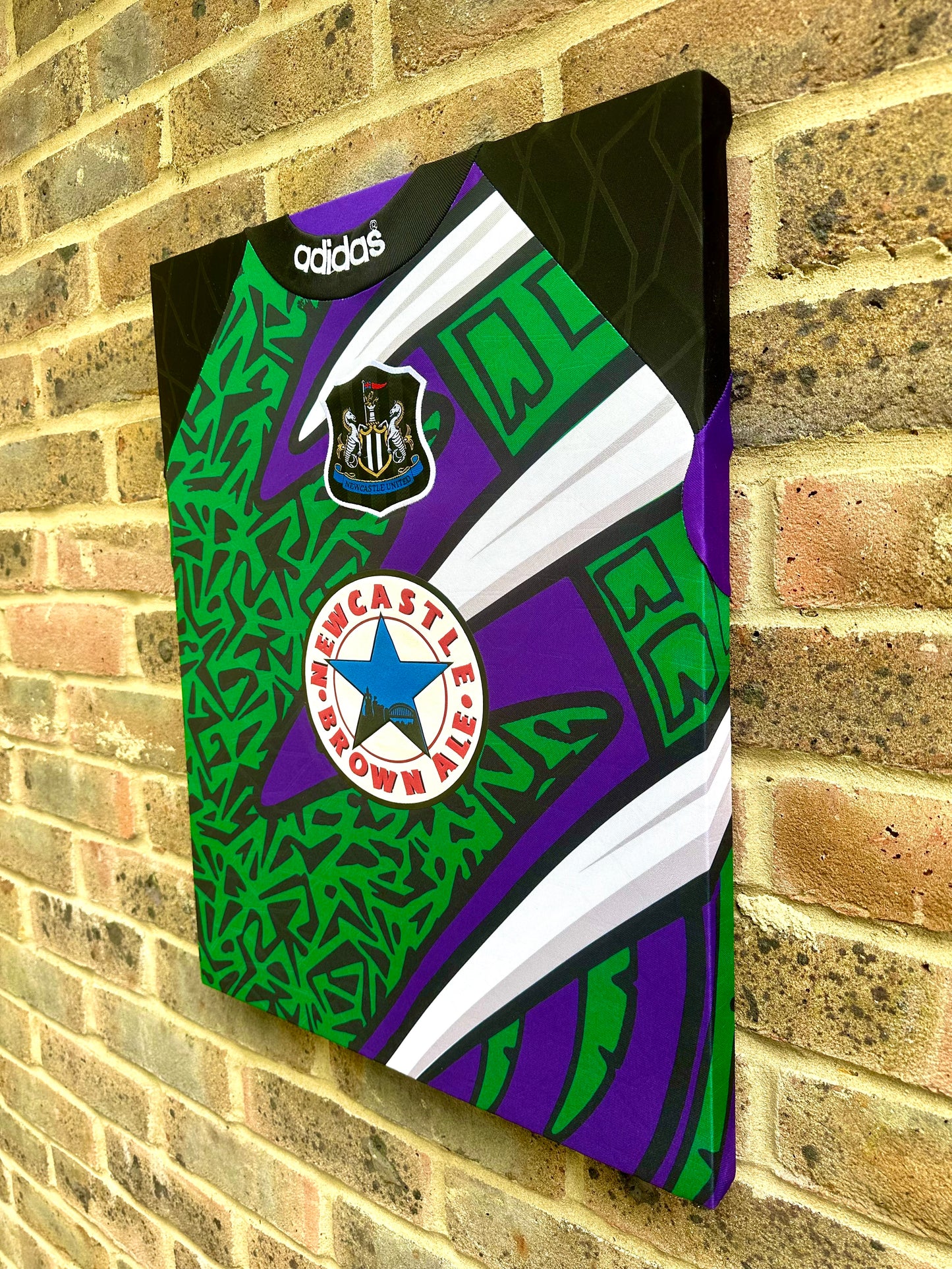 Newcastle United 1995/96 Retro Goalkeeper Shirt Memorabilia Canvas