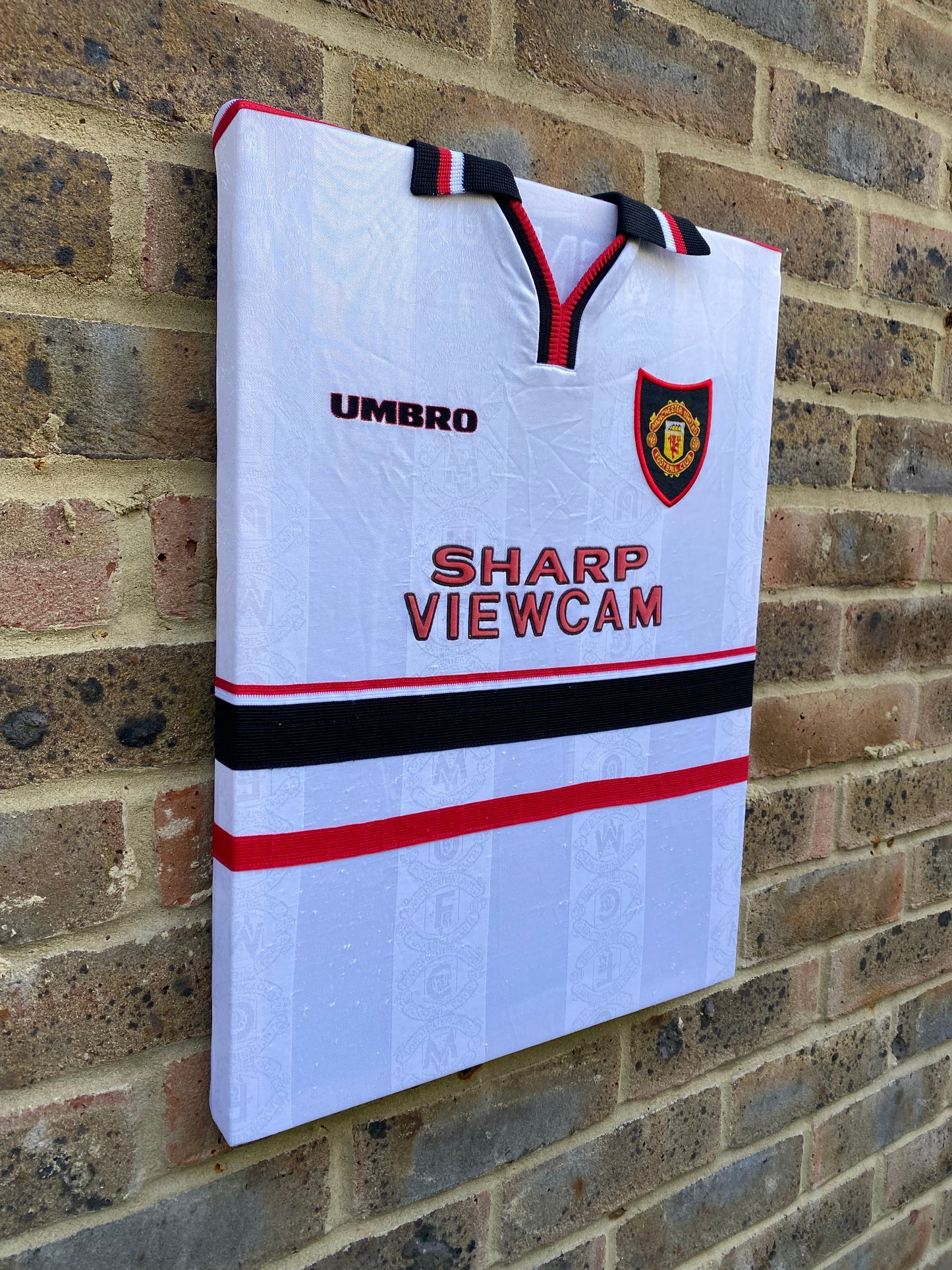 Manchester United 1998/99 away shirt memorabilia canvas