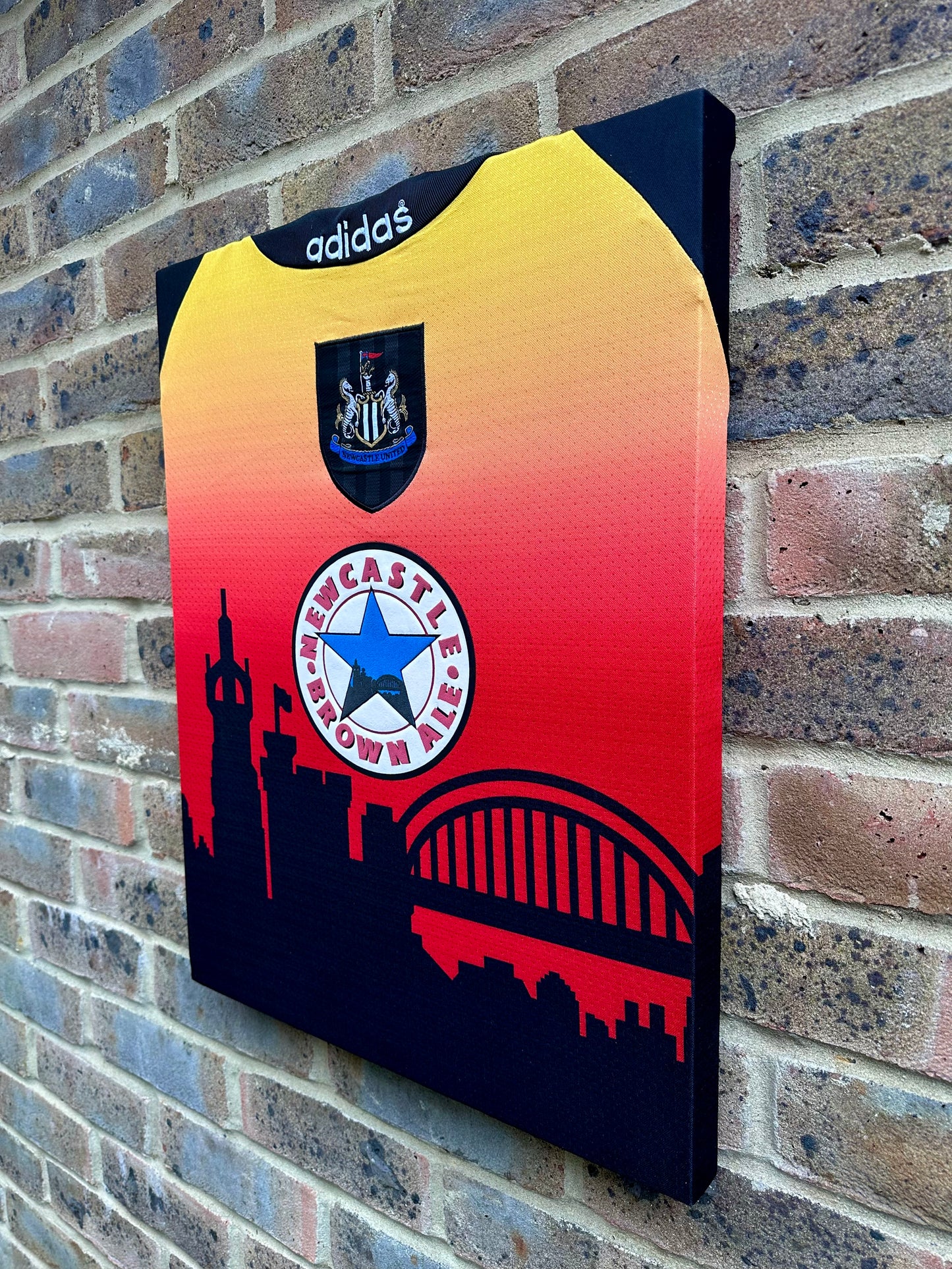 Newcastle United retro Tyne bridge goalkeeper football shirt memorabilia canvas